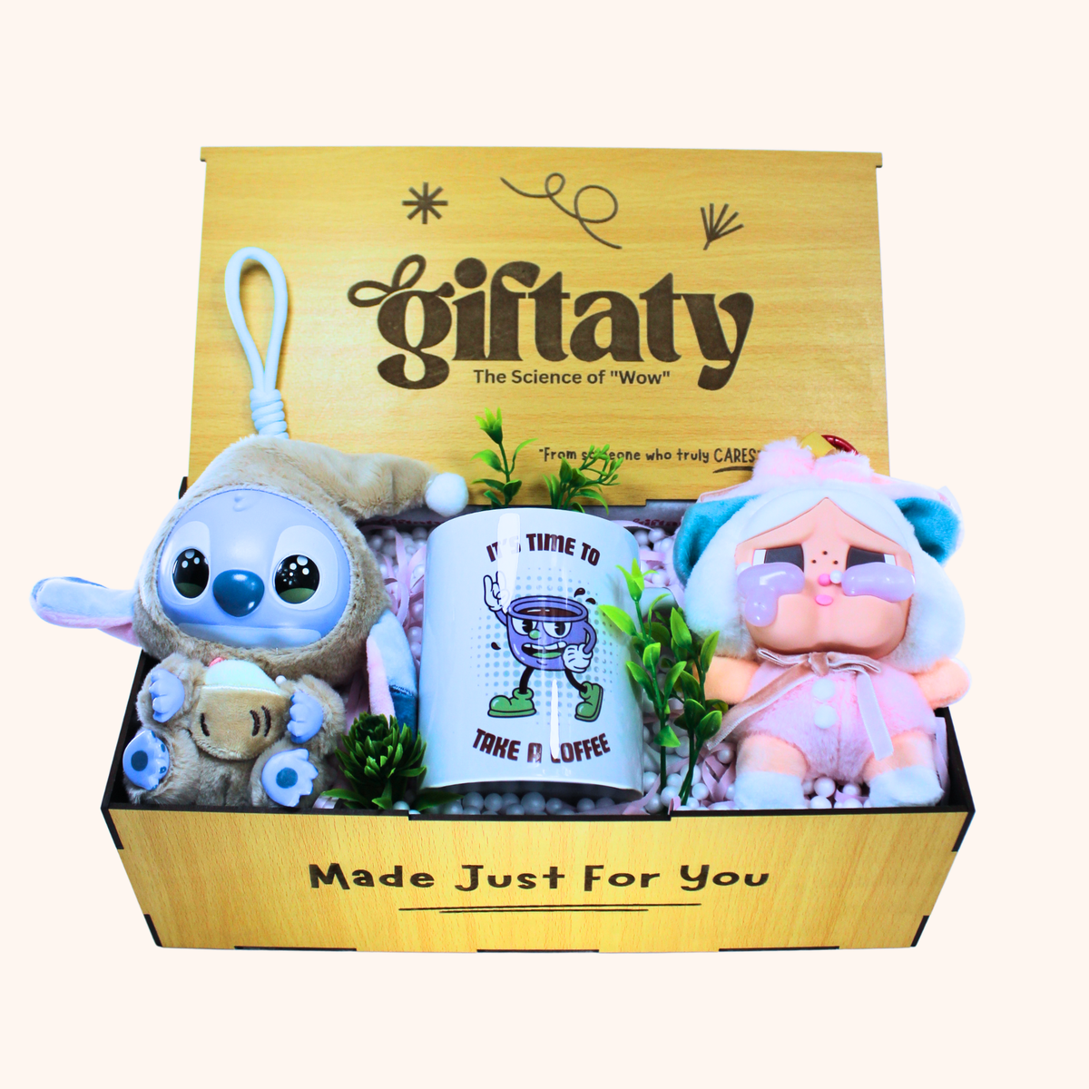 Giftaty Cheerful Duo Premium Gift Wooden Box with Mug & Plushies - Giftaty