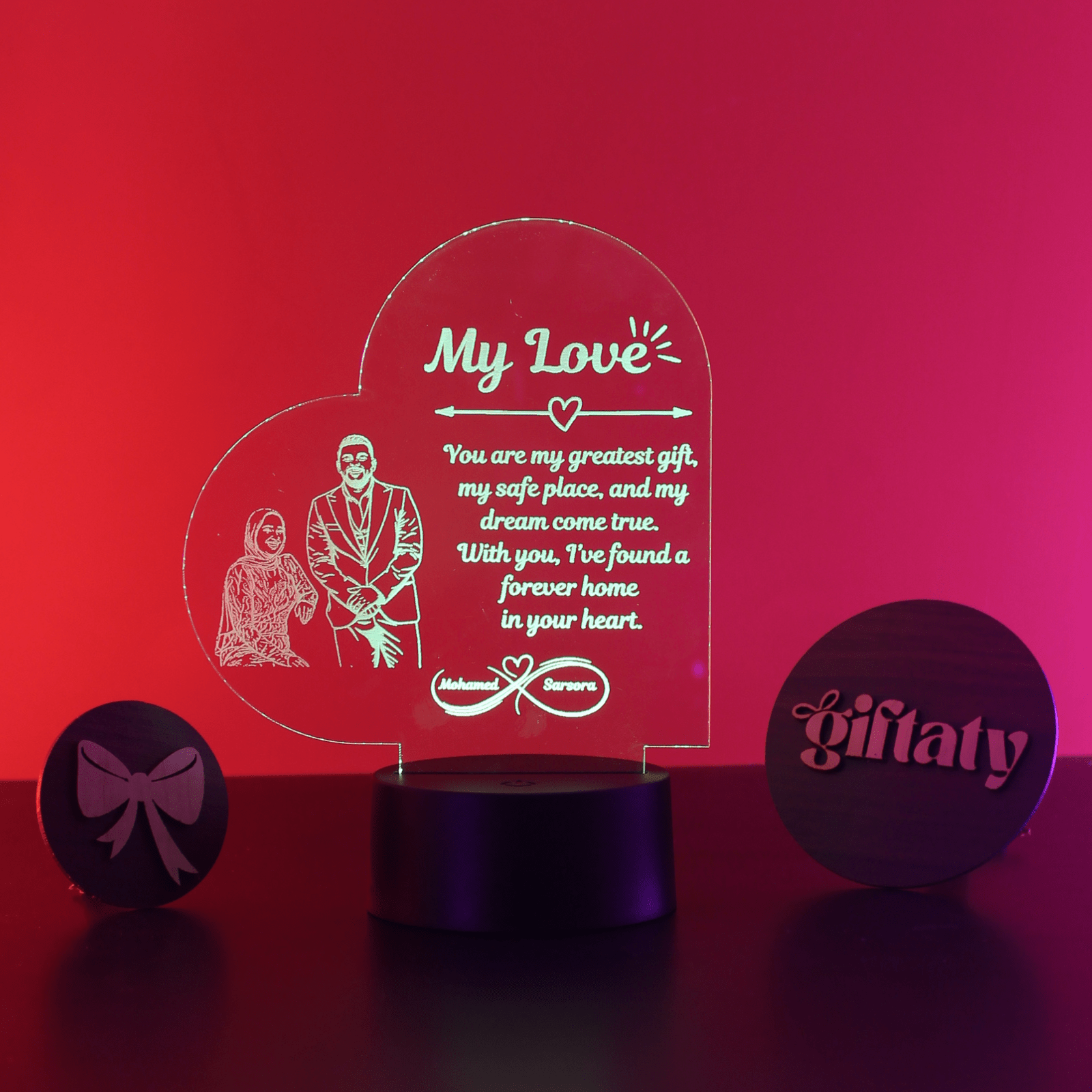 Giftaty Personalized English Acrylic 3D LED Lamp Gift with Wooden Box – Custom Names & Messages - Giftaty