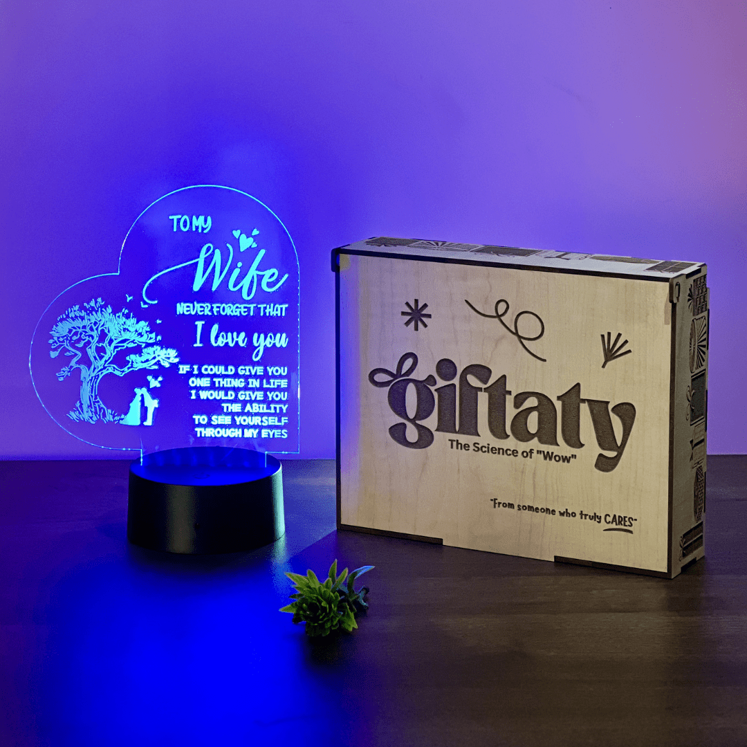 Giftaty Personalized English Acrylic 3D LED Lamp Gift with Wooden Box – Custom Names & Messages - Giftaty