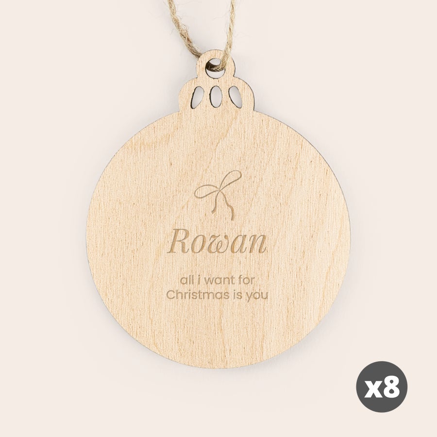 Customized wooden Christmas decoration engraved with names, example view