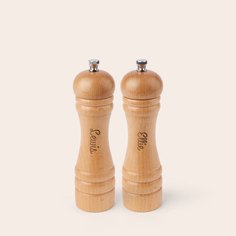 Beech wood salt and pepper grinder set with customized engraved names by Giftaty