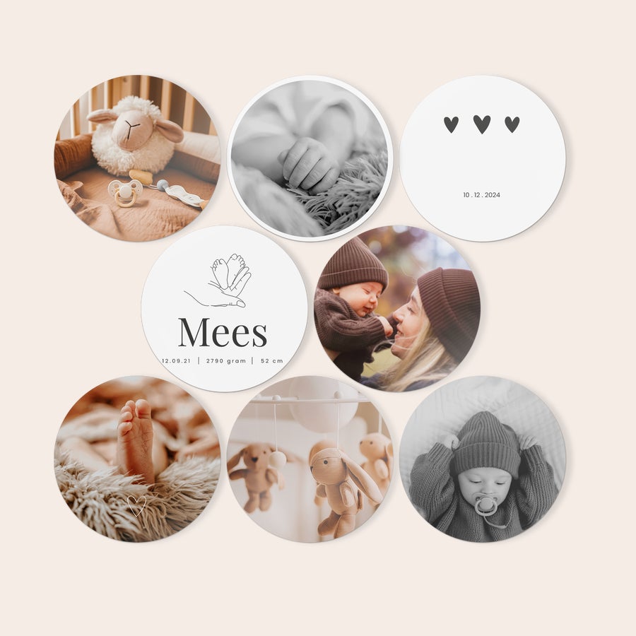 Personalized round hardboard photo panel, close view